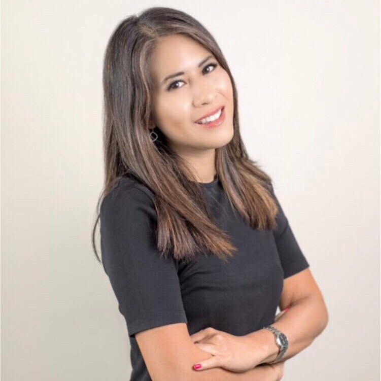 Karen Tang (鄧可欣)